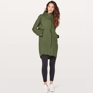 Lululemon Cloud Crush Rain Jacket 6 Pesto Green color